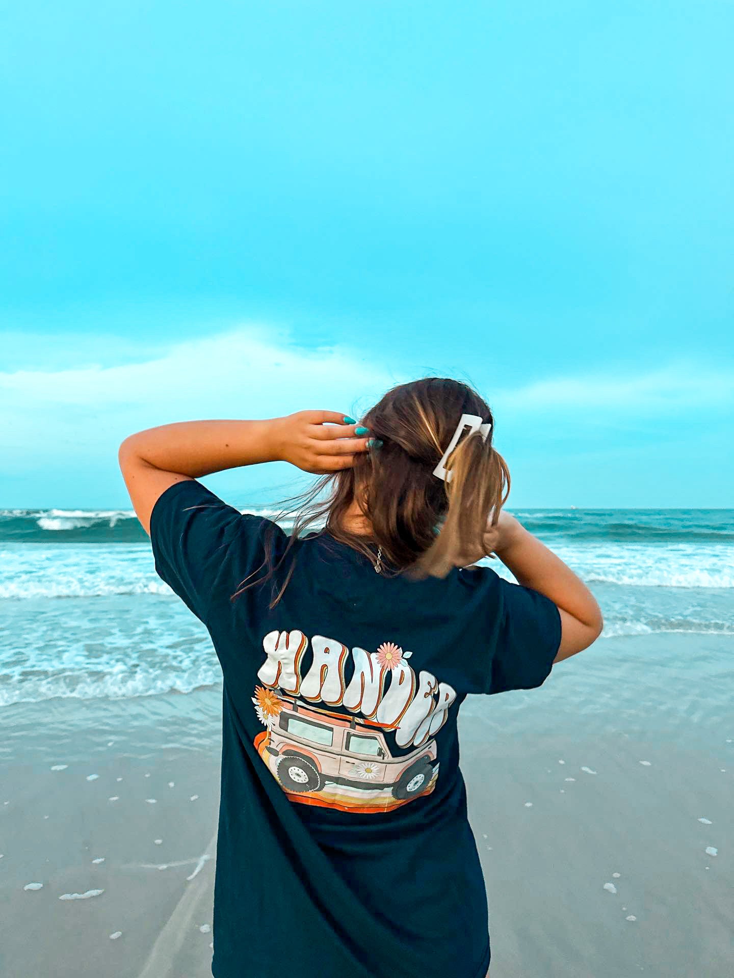 Wander T-shirt - Tassels & Confetti